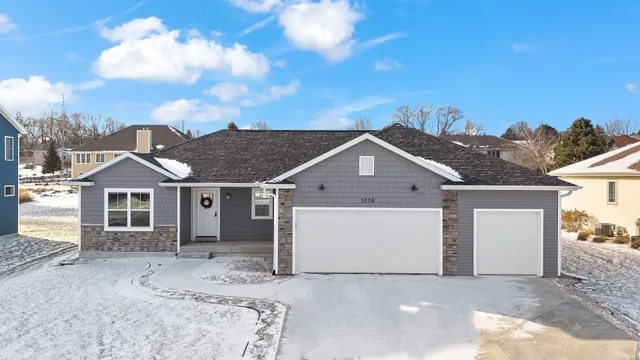 $419,900 | 1035 Bluegrass Trail, Waterloo, WI 53594