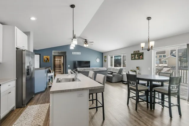 $419,900 | 1035 Bluegrass Trail, Waterloo, WI 53594