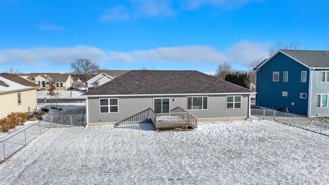 $419,900 | 1035 Bluegrass Trail, Waterloo, WI 53594