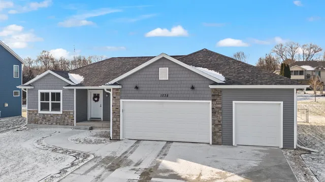 $419,900 | 1035 Bluegrass Trail, Waterloo, WI 53594