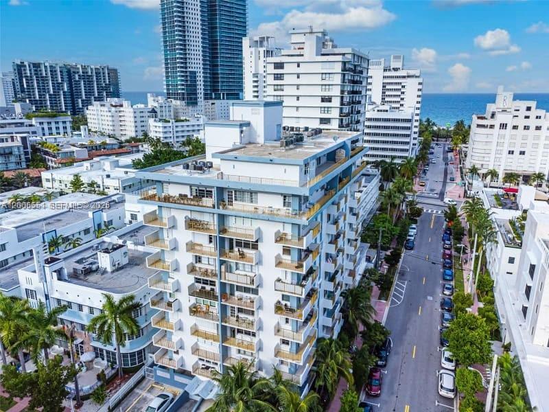 245 18th Street, Unit 305 Miami Beach, FL 33139 - Photo 2 of 9