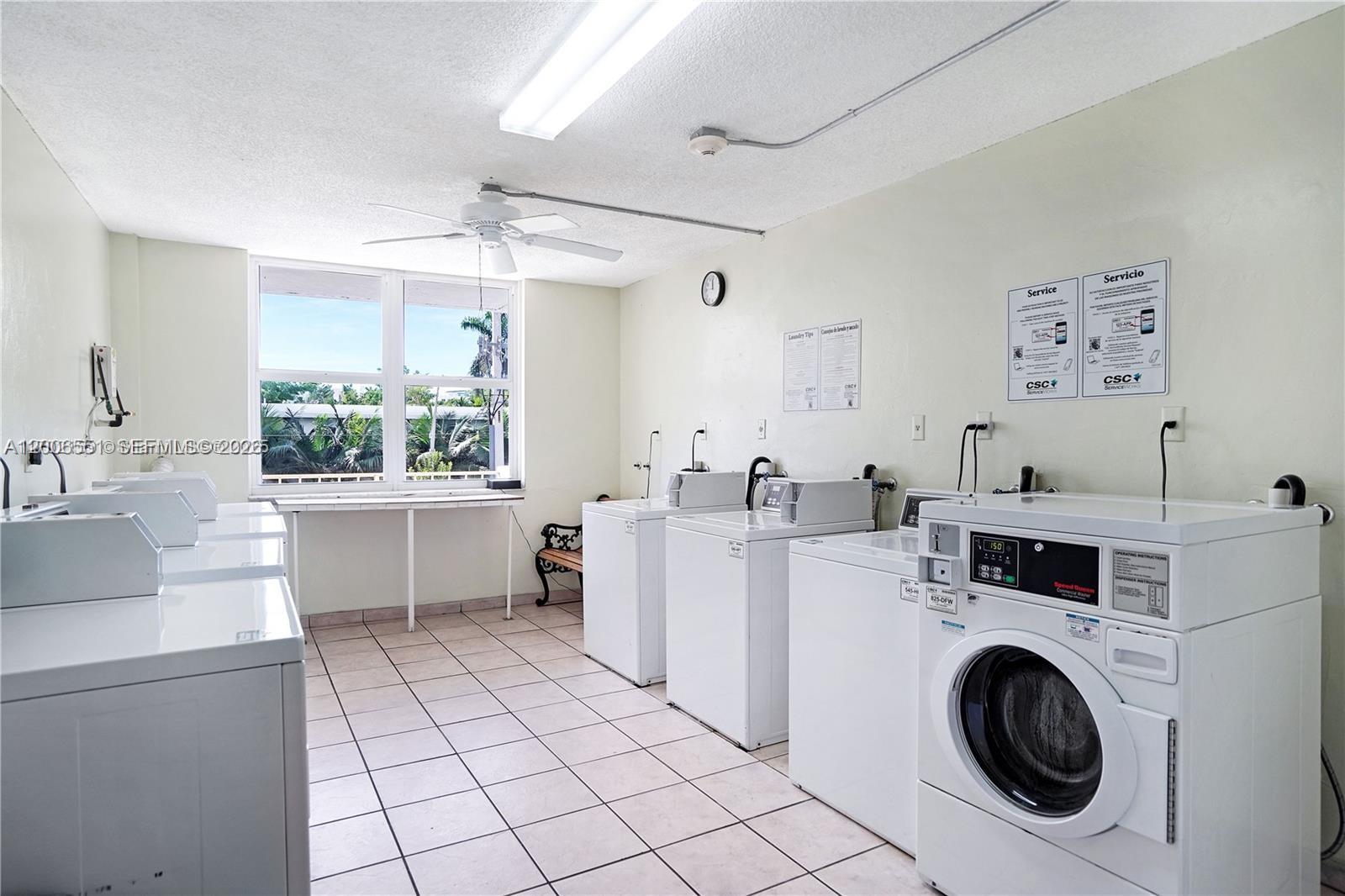 245 18th Street, Unit 305 Miami Beach, FL 33139 - Photo 5 of 9