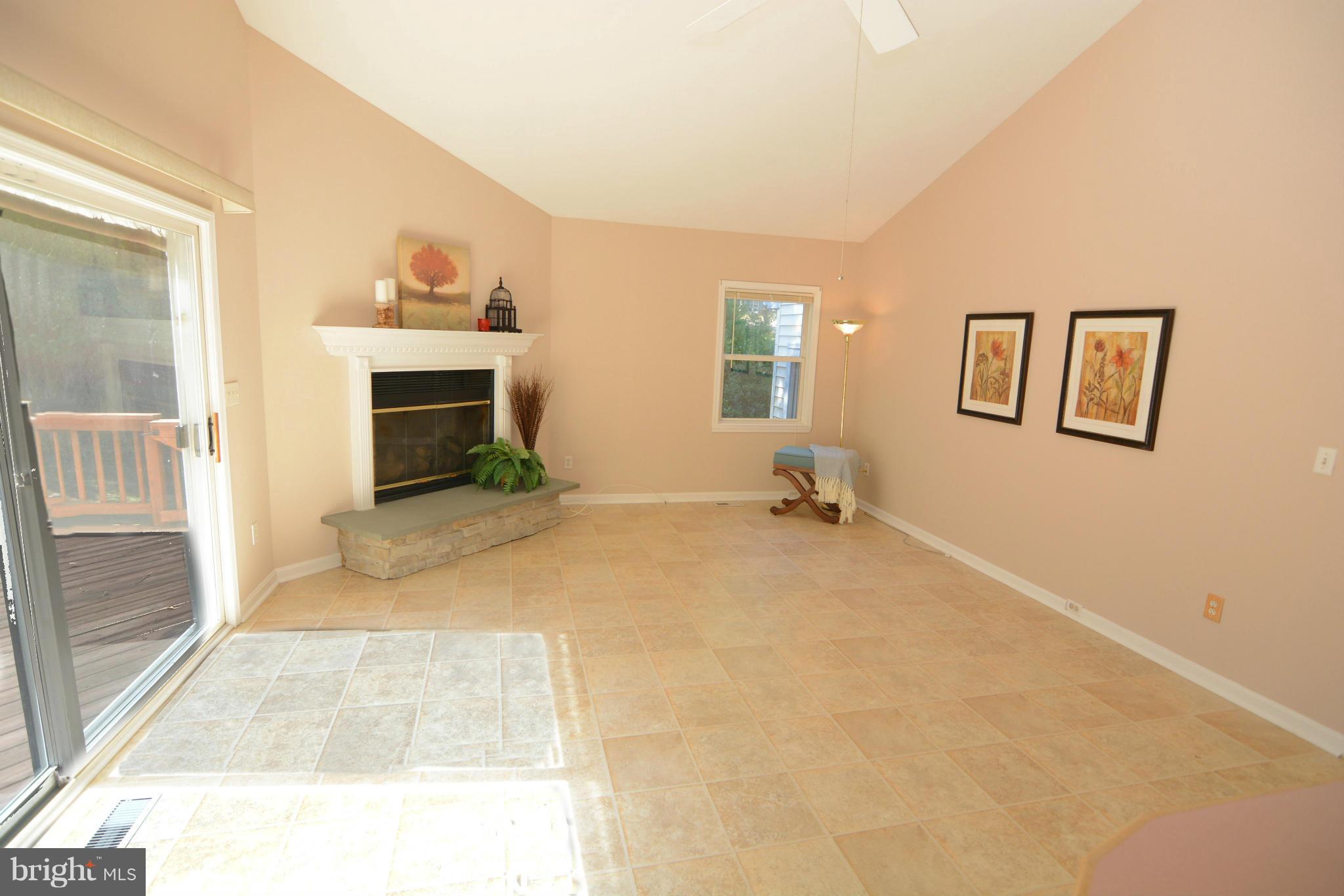 558 Manor Road Severna Park, MD 21146 - Photo 14 of 30 Family Room