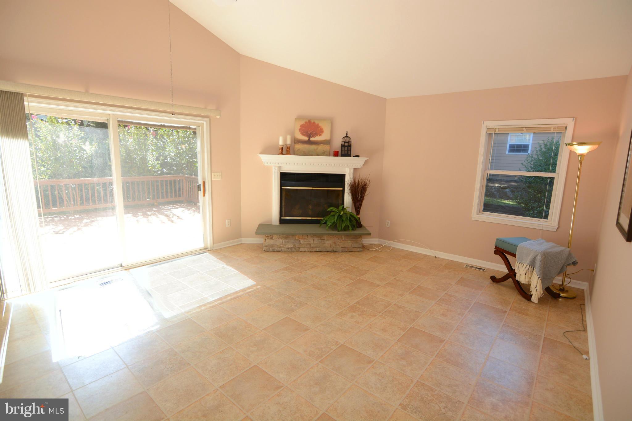558 Manor Road Severna Park, MD 21146 - Photo 15 of 30 Family Room