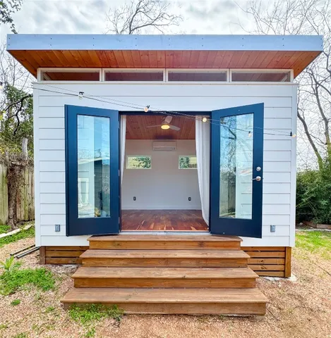 $2,700 | 115 Frederick Street, Austin, TX 78704