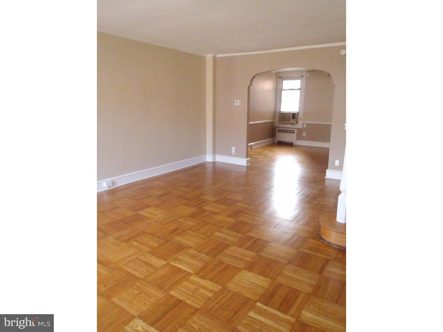 7360 Rugby Street Philadelphia, PA 19138 - Photo 3 of 25 Living Room