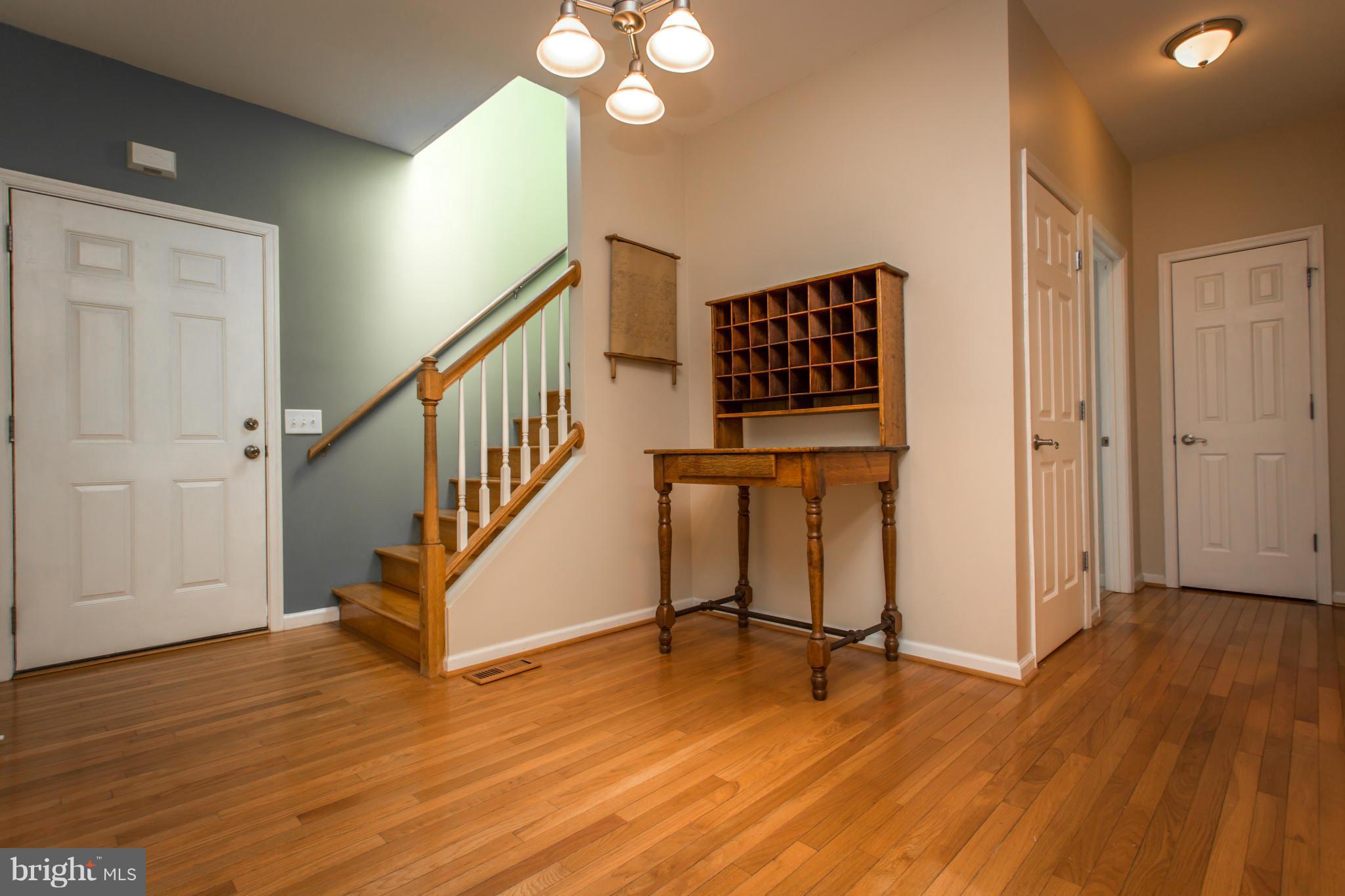 13604 Spriggs Road Manassas, VA 20112 - Photo 2 of 28 Interior (General)