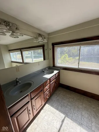 $160,000 | 5643 West County Road 525 South, Greencastle, IN 46135