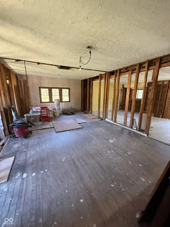 $160,000 | 5643 West County Road 525 South, Greencastle, IN 46135