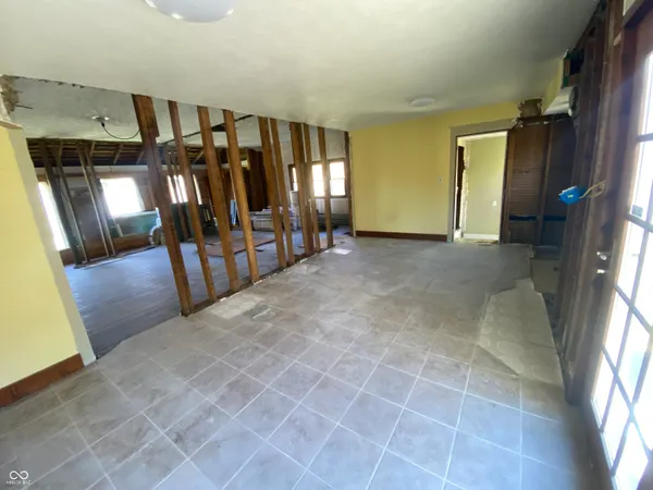 $160,000 | 5643 West County Road 525 South, Greencastle, IN 46135