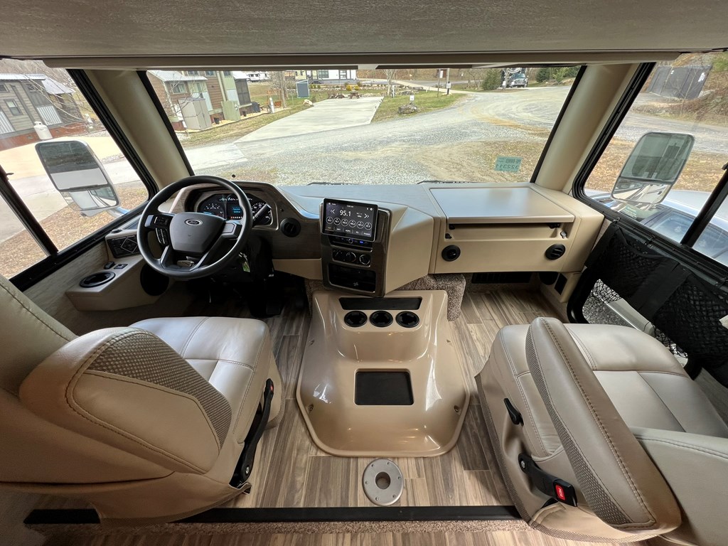 62 Waterside Blue Ridge Morganton, GA 30560 - Photo 35 of 38 a living room with furniture and a mirror