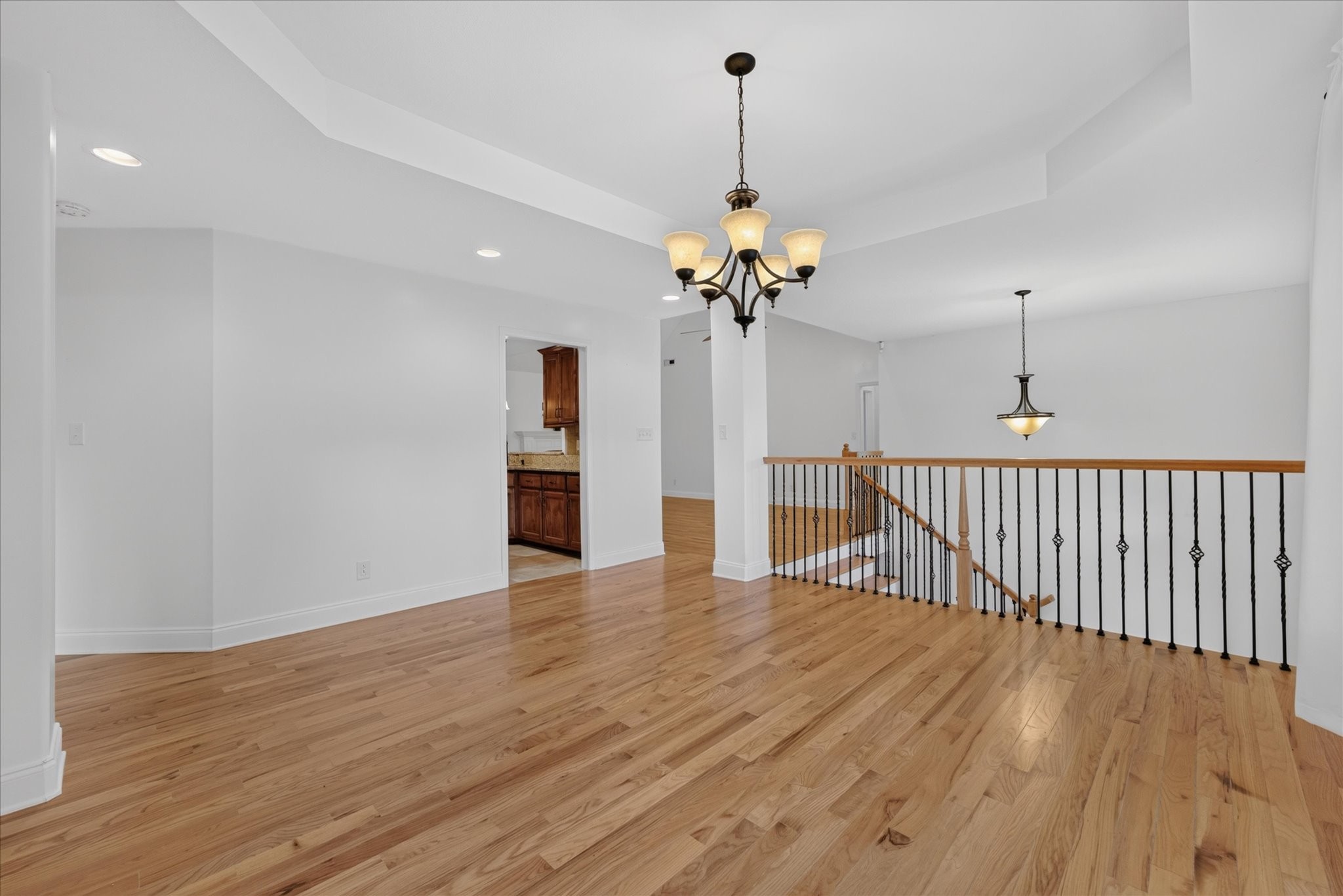 464 Salem Ridge Road Clarksville, TN 37040 - Photo 11 of 43 a view of an empty room and wooden floor