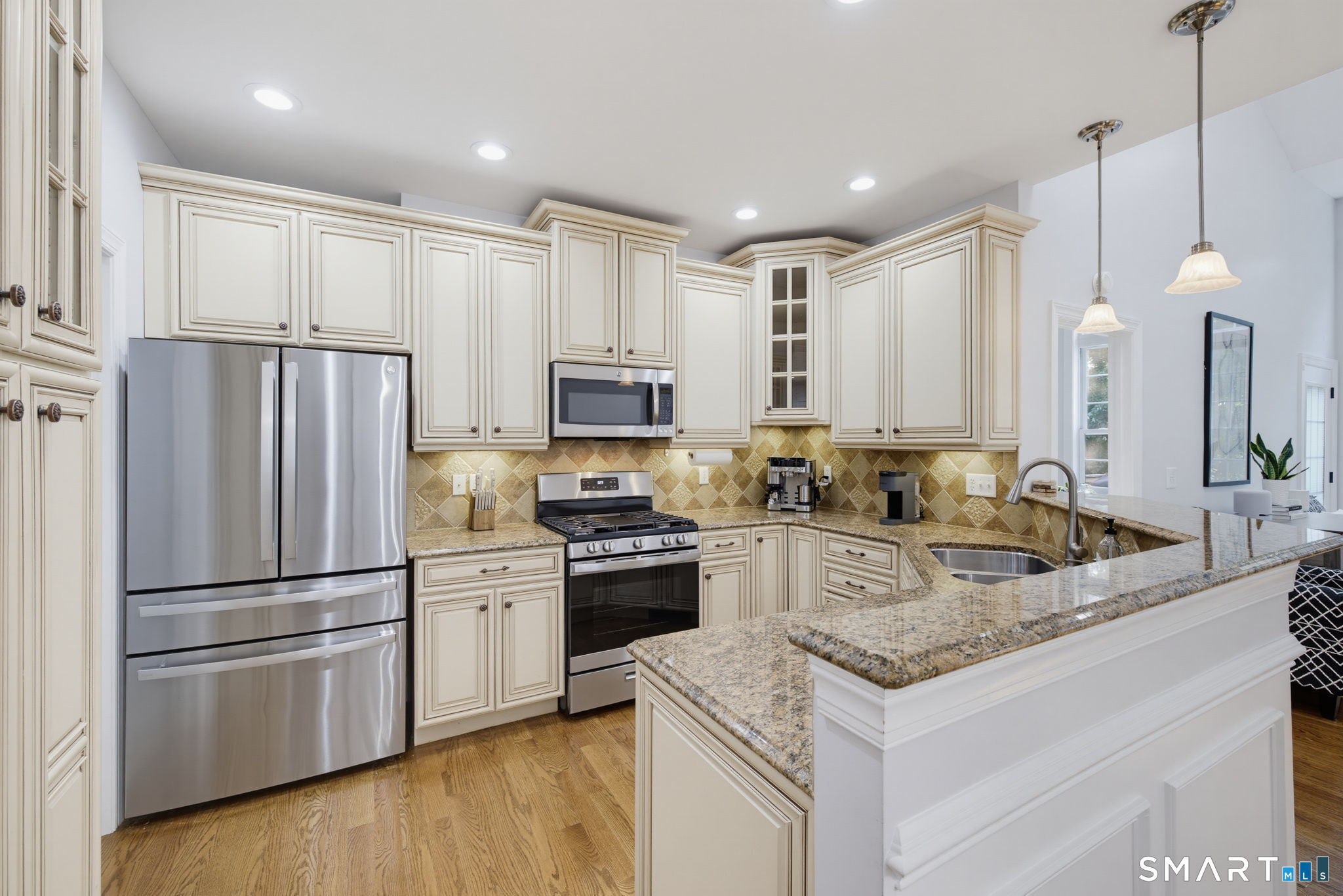 28 Iris Way, Unit 28 Berlin, CT 06037 - Photo 12 of 40 Gallery Image 12