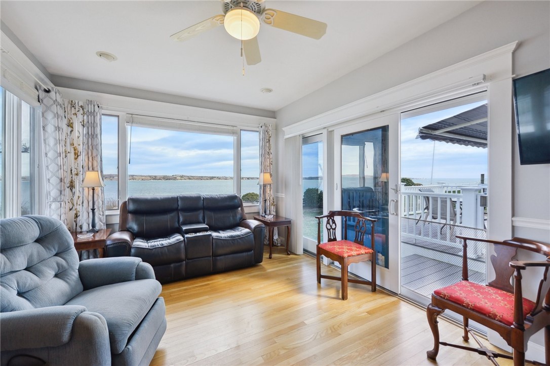 142 Colonel John Gardner Road Narragansett, RI 02882 - Photo 13 of 28 Gallery Image 13