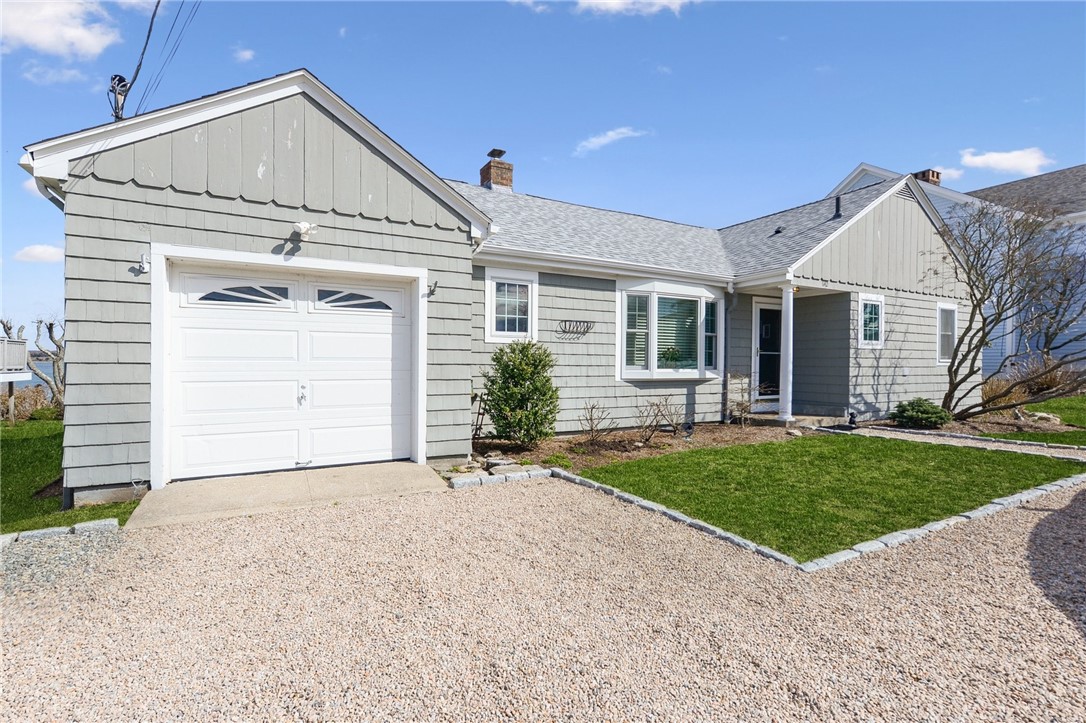 142 Colonel John Gardner Road Narragansett, RI 02882 - Photo 5 of 28 Gallery Image 5