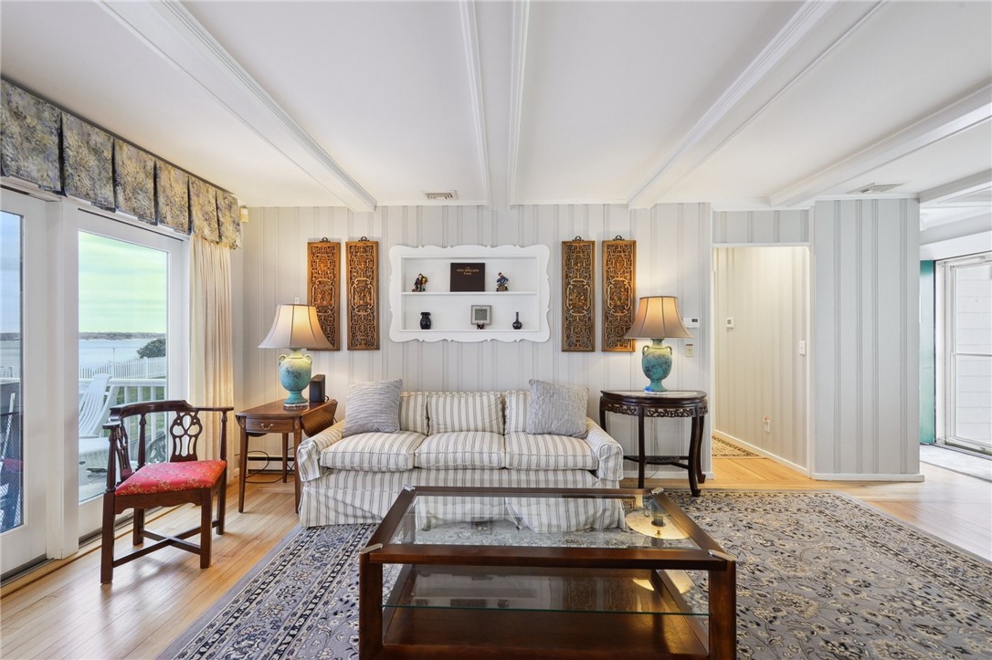 142 Colonel John Gardner Road Narragansett, RI 02882 - Photo 8 of 28 Gallery Image 8