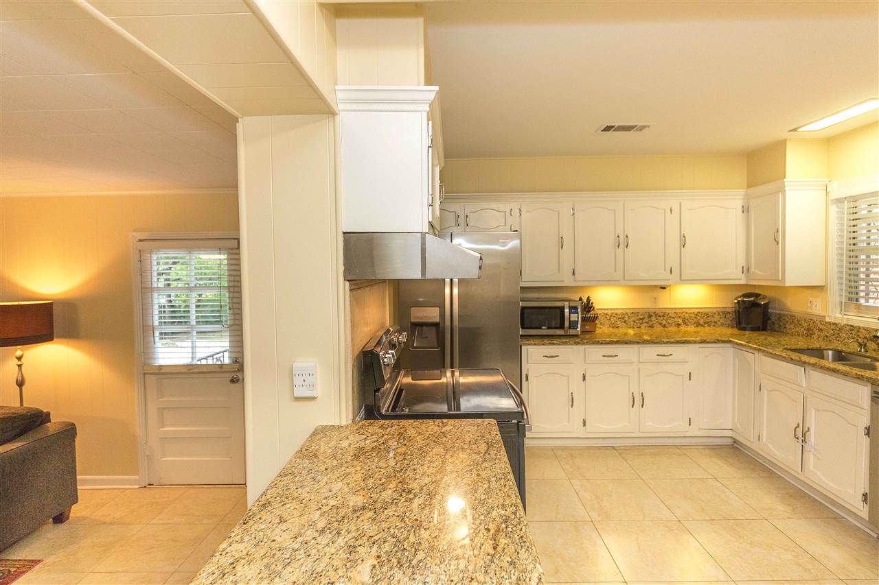 5037 Dee Road Memphis, TN 38117 - Photo 16 of 24