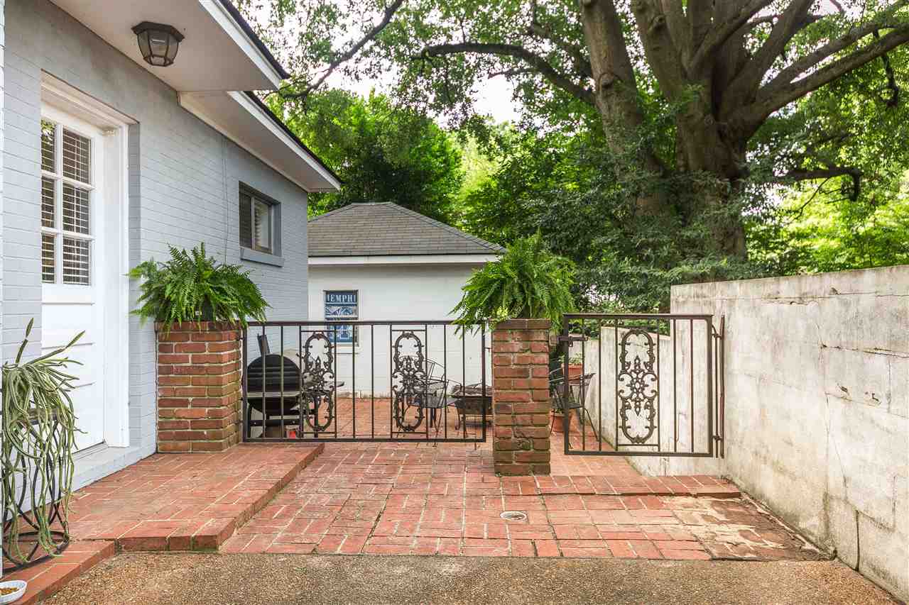 5037 Dee Road Memphis, TN 38117 - Photo 3 of 24
