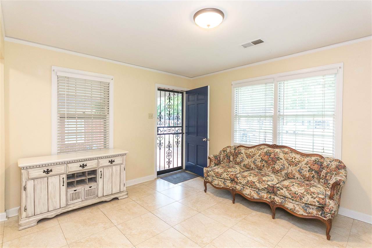 5037 Dee Road Memphis, TN 38117 - Photo 9 of 24
