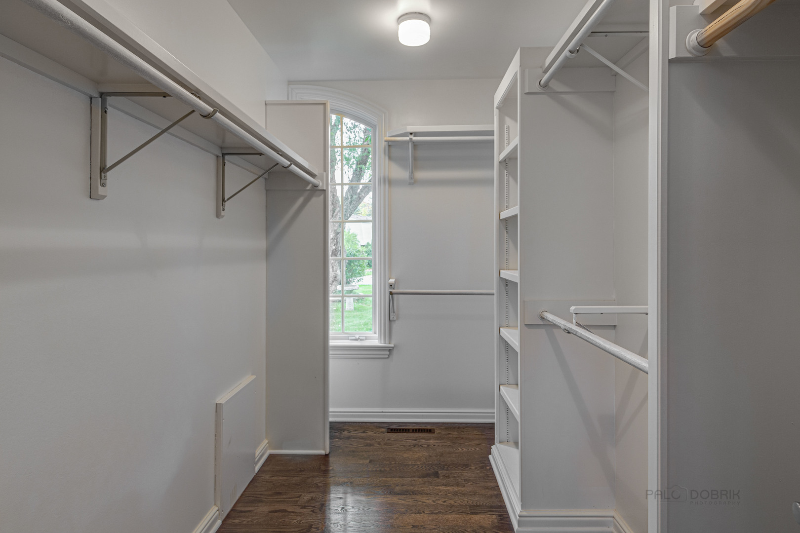 875 Valley Road Lake Forest, IL 60045 - Photo 24 of 43 a view of closet