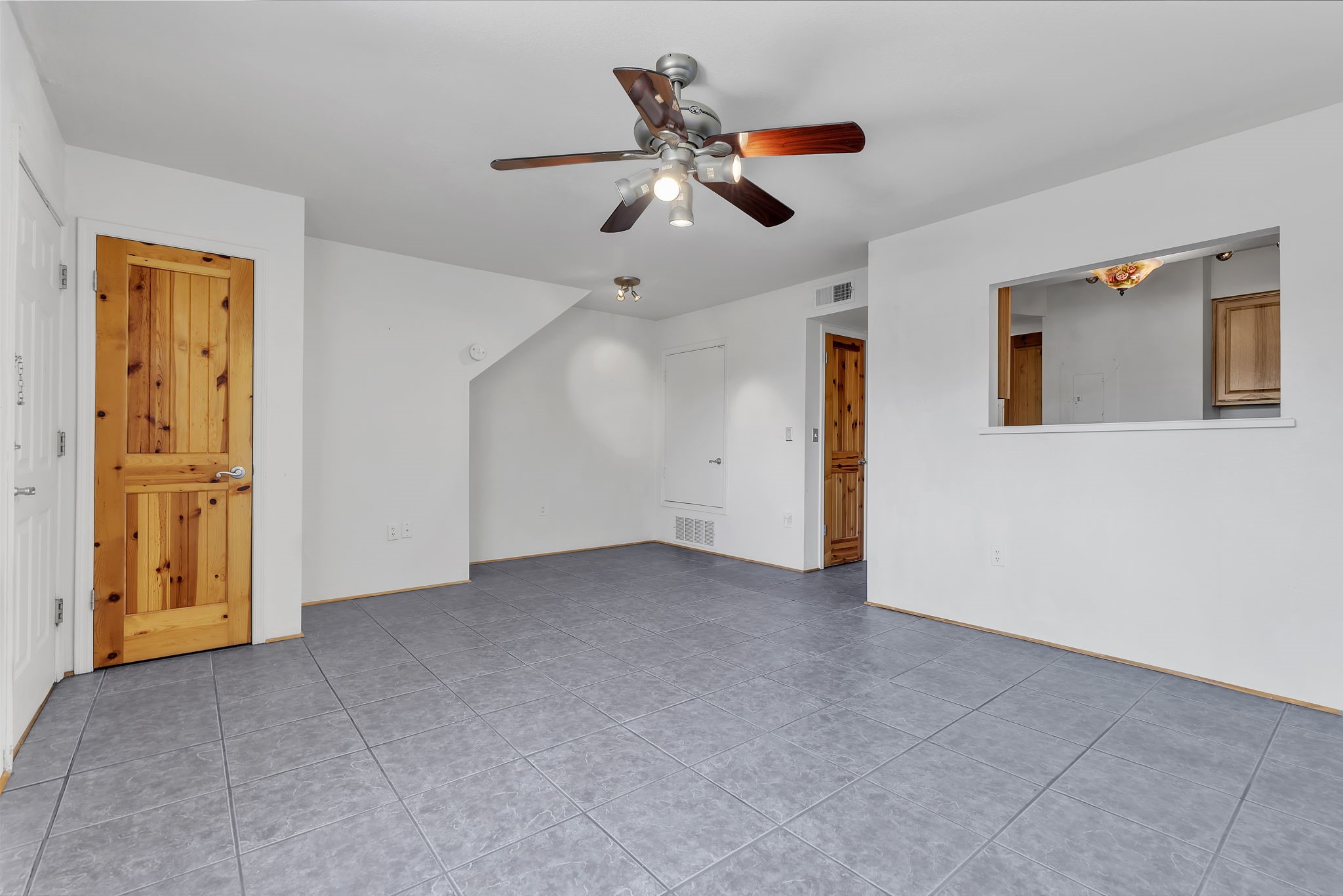 2210 Miguel Chavez Road, Unit 113 Santa Fe, NM 87505 - Photo 12 of 30