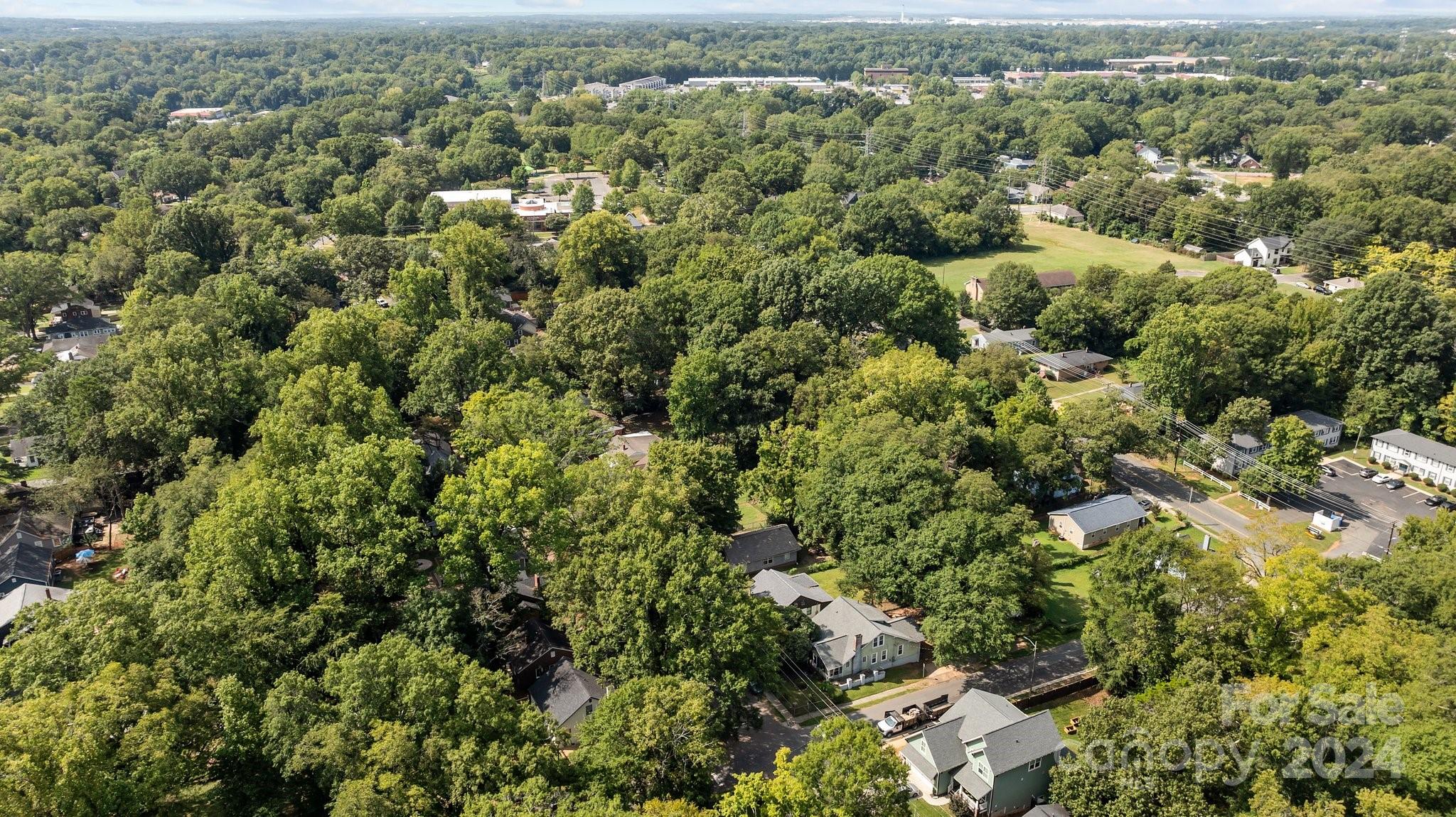 3020 Rush Avenue Charlotte, NC 28208 - Photo 31 of 31 an aerial view of a houses with houses