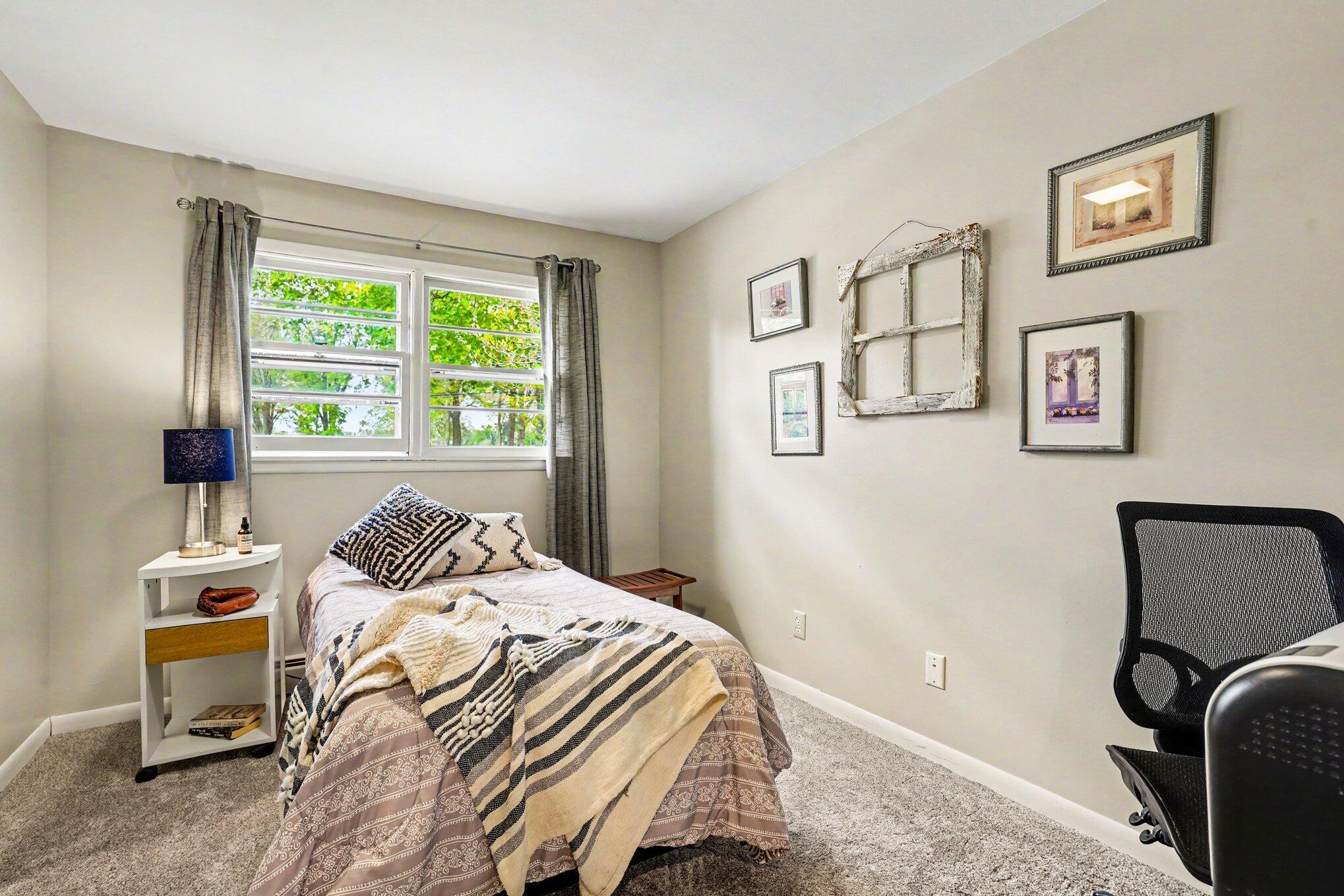 4429 Grand Prairie Road Kalamazoo, MI 49006 - Photo 13 of 29 012_file_9436