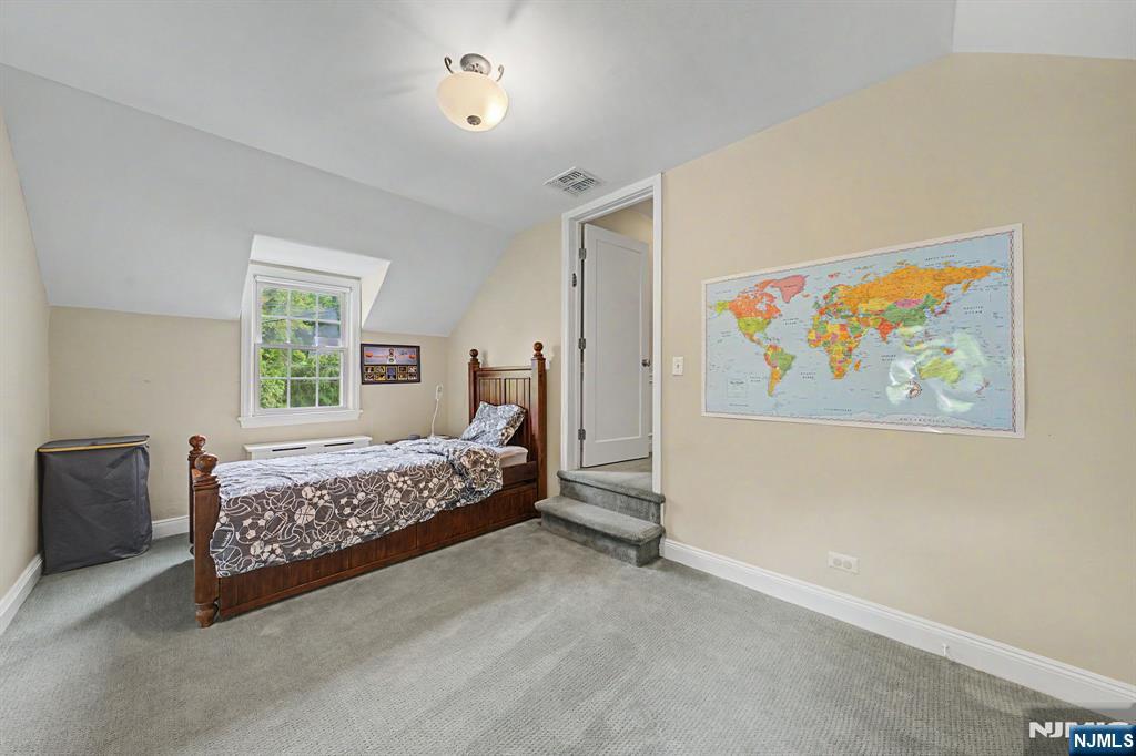 109 Windsor Road Tenafly, NJ 07670 - Photo 33 of 44