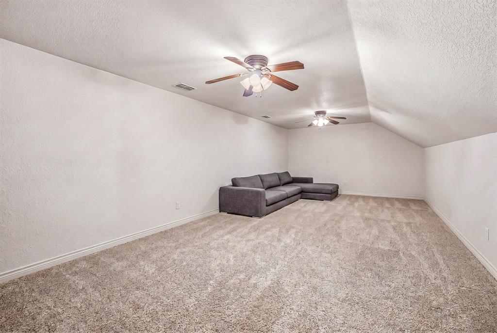 2548 Fm 1496 Dublin, TX 76446 - Photo 22 of 40 an empty room with ceiling fan and window