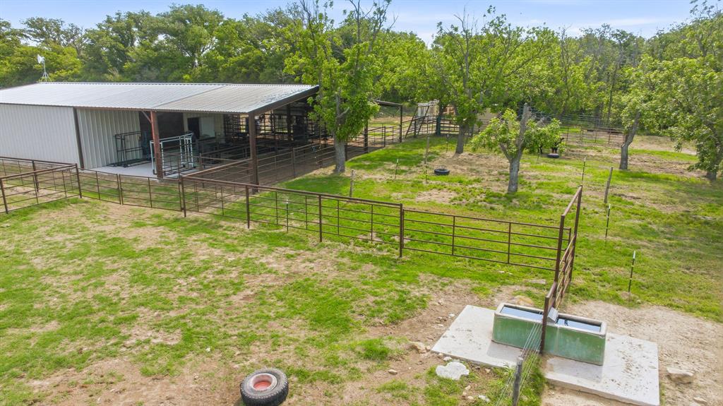 2548 Fm 1496 Dublin, TX 76446 - Photo 38 of 40 a view of a backyard with plants
