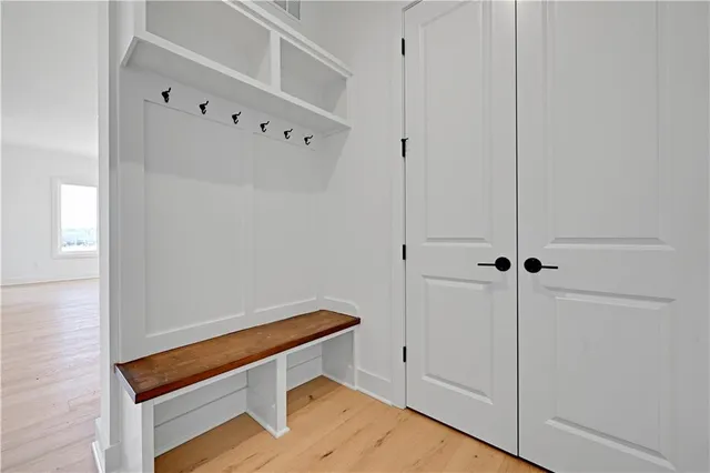 $1,071,319 | 17308 Earnshaw Street, Overland Park, KS 66221