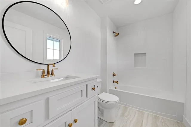 $1,071,319 | 17308 Earnshaw Street, Overland Park, KS 66221