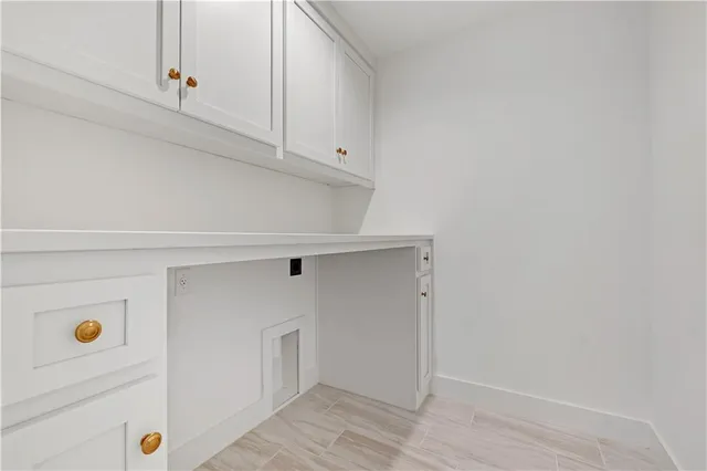 $1,071,319 | 17308 Earnshaw Street, Overland Park, KS 66221