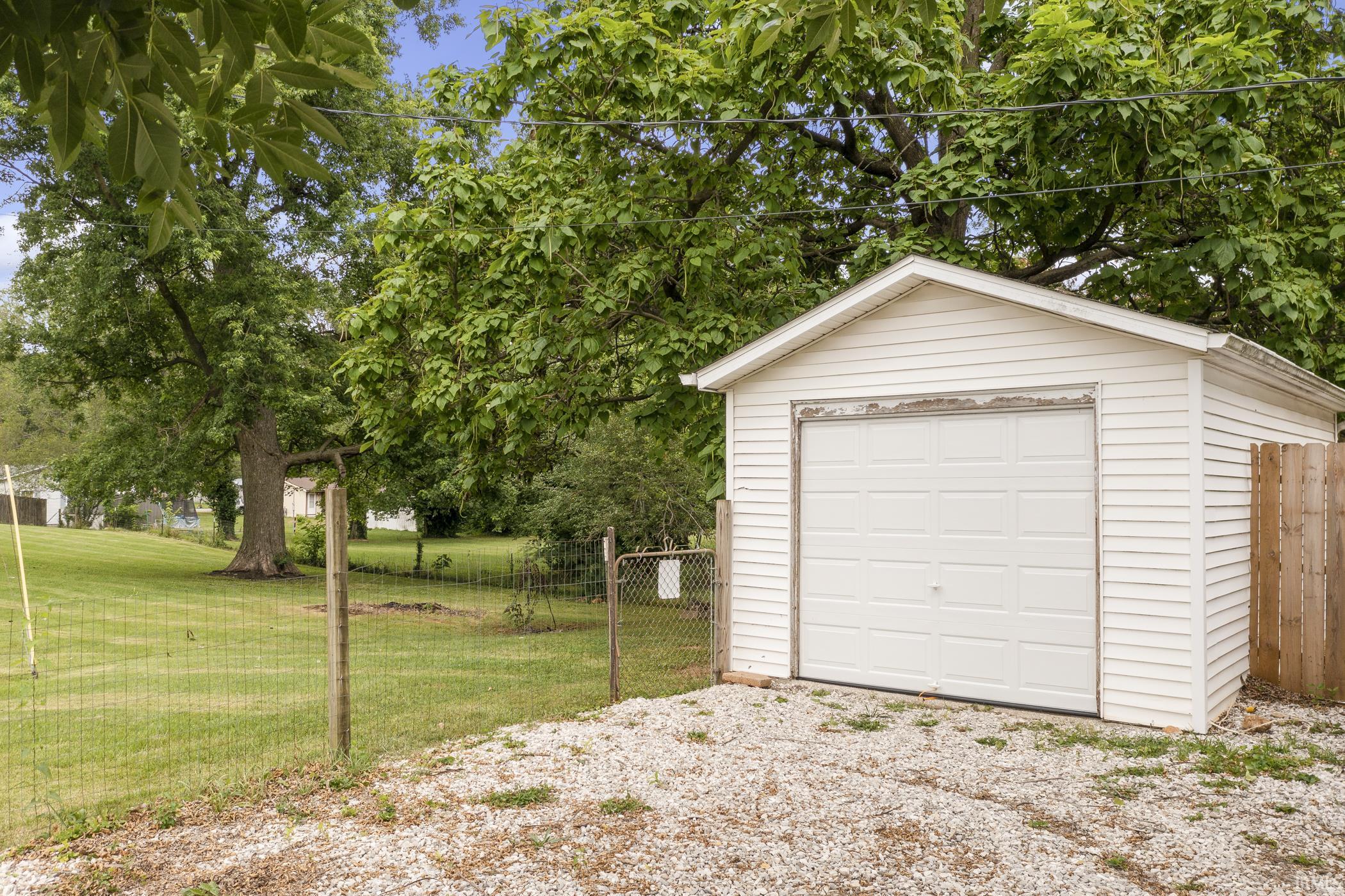 125 East State Road Mitchell, IN 47446 - Photo 25 of 28