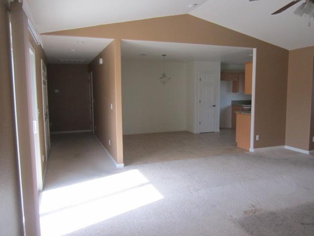 413 East Huntsman Avenue Reedley, CA 93654 - Photo 5 of 19 Gallery Image 5