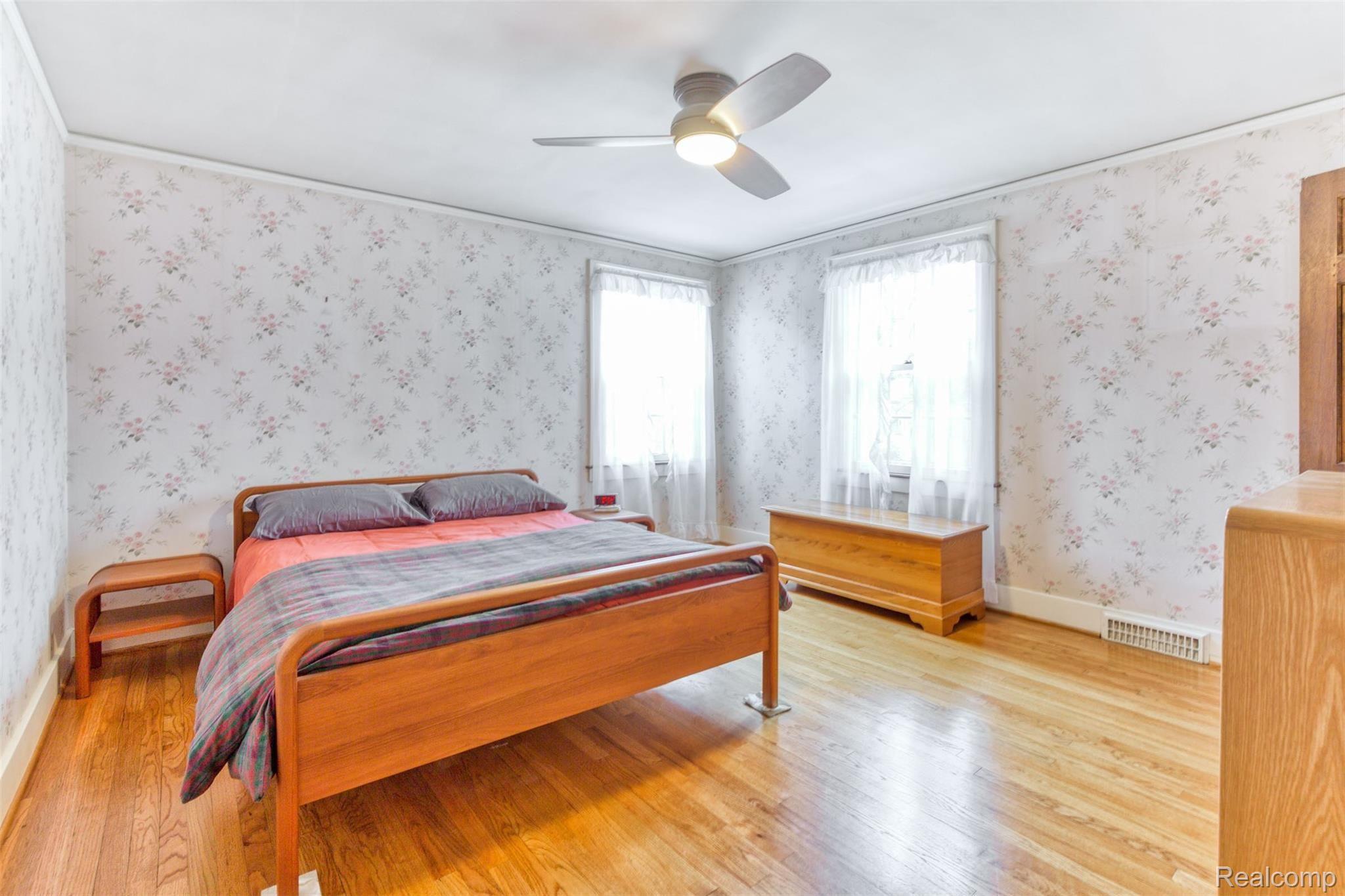 359 South Adams Road Birmingham, MI 48009 - Photo 18 of 36 592A1943-2.jpg