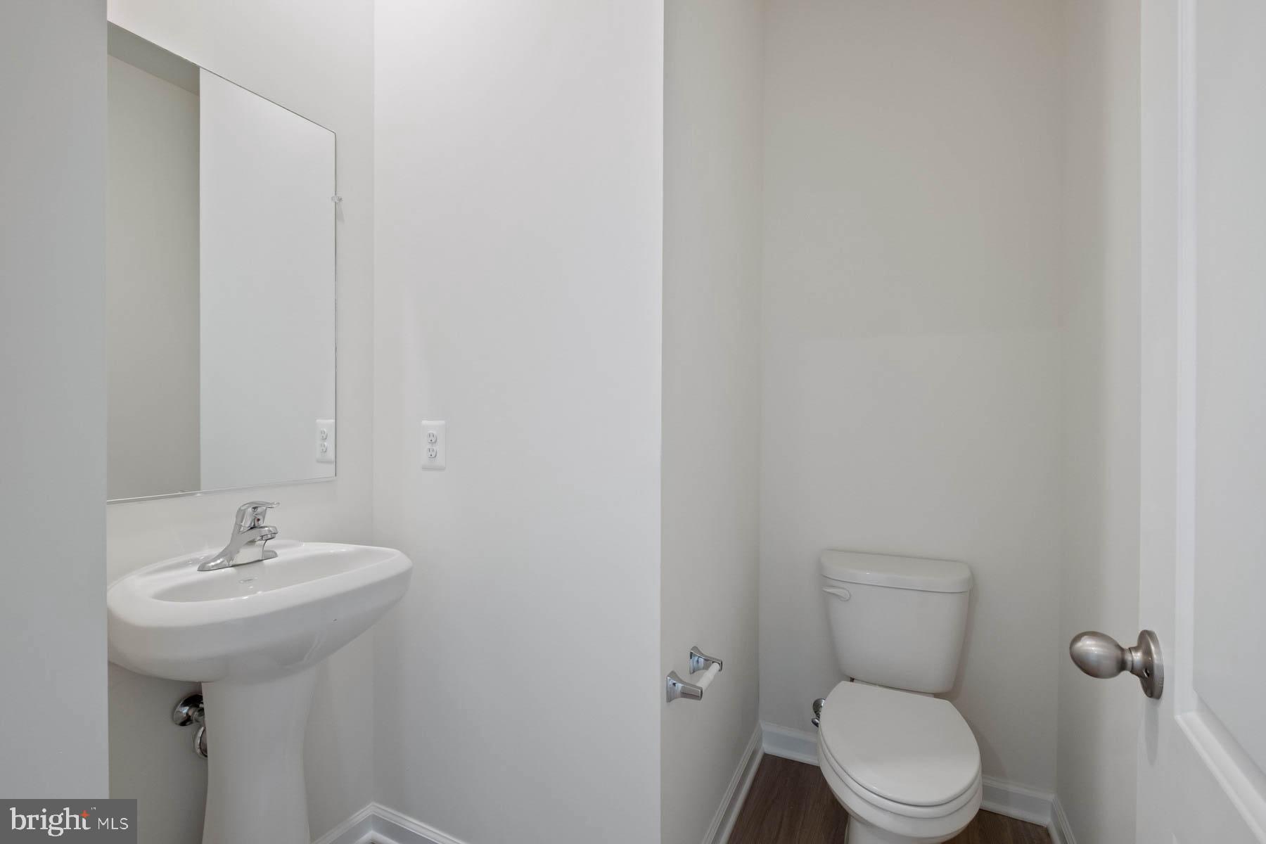 203 Rappahannock Run Falling Waters, WV 25419 - Photo 6 of 32