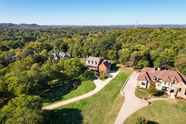 $2,199,900 | 2449 Durham Manor Drive, Franklin, TN 37064