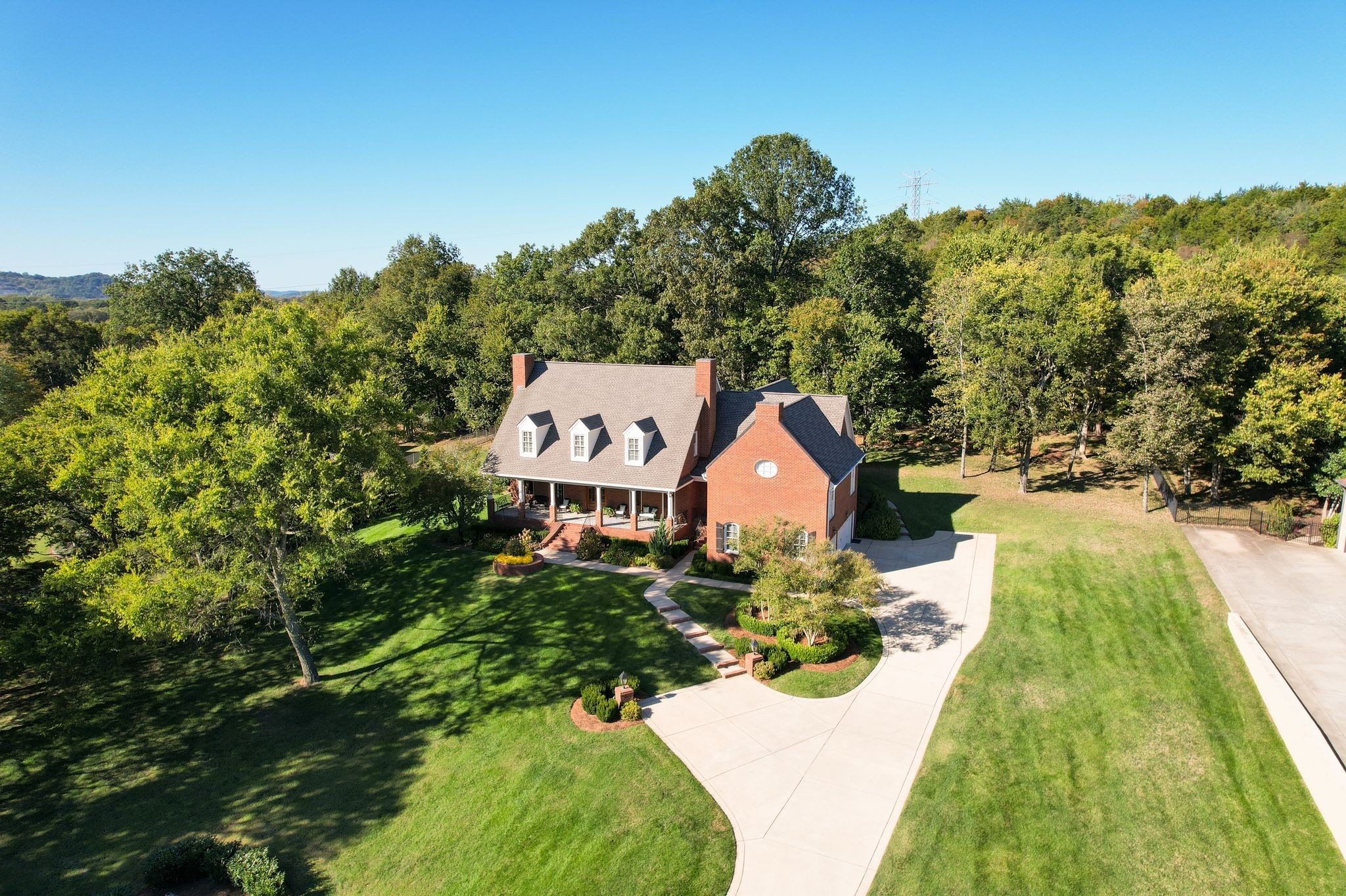 2449 Durham Manor Drive Franklin, TN 37064 - Photo 10 of 88