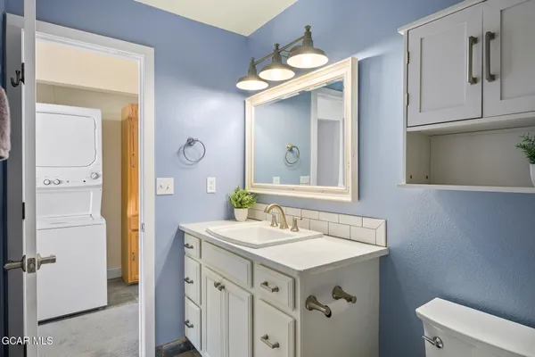 a close view of sink