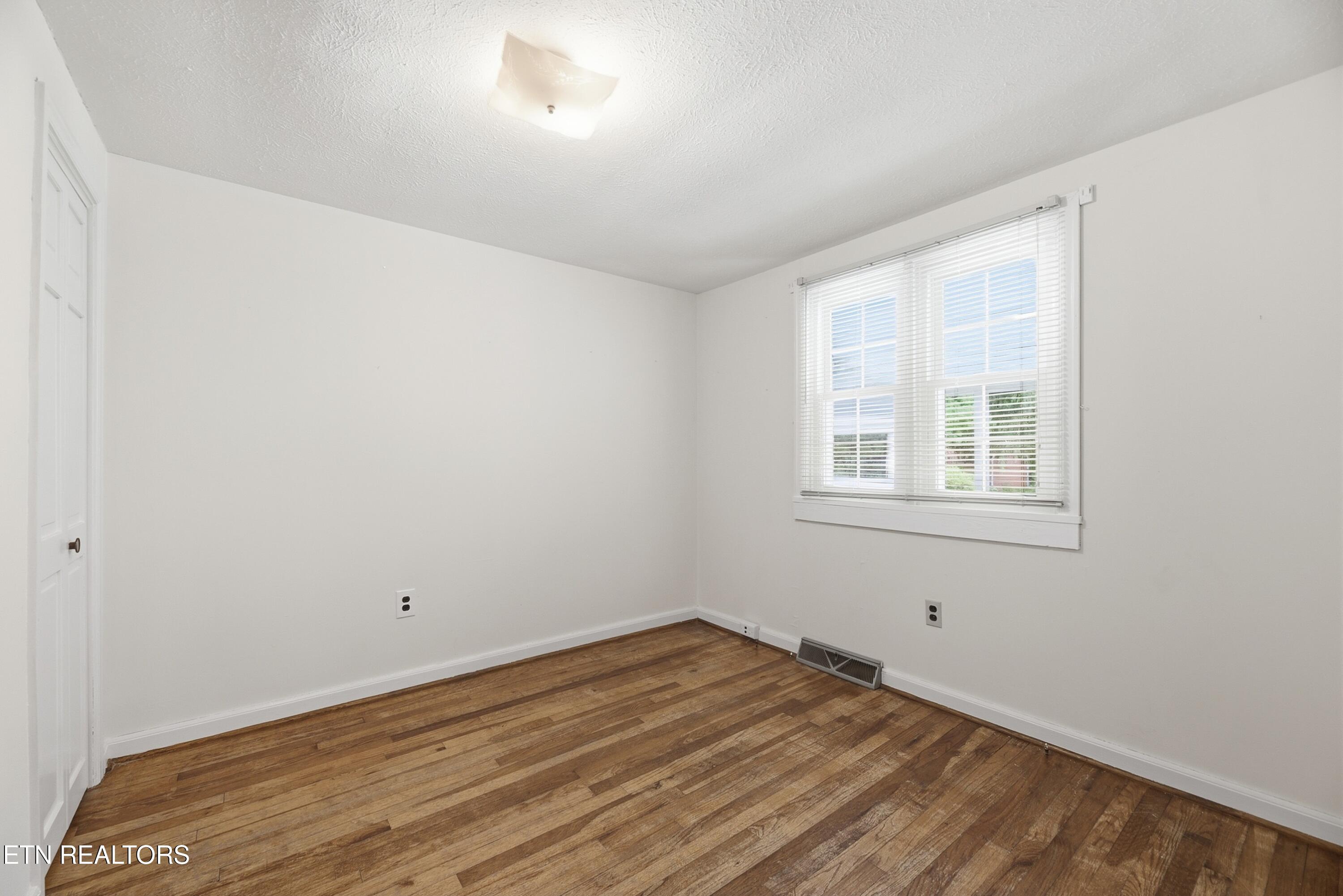 505 Ridgeview Drive Clinton, TN 37716 - Photo 20 of 35 19038