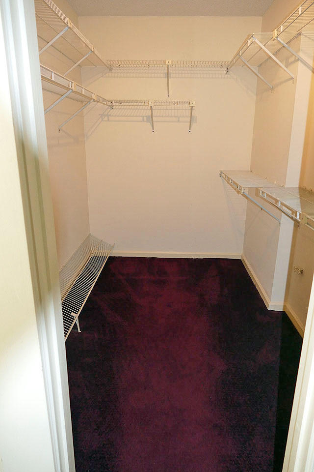 17291 Lake Park Road Boca Raton, FL 33487 - Photo 15 of 30 Master Closet