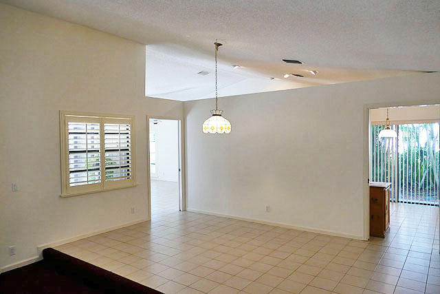 17291 Lake Park Road Boca Raton, FL 33487 - Photo 7 of 30 Dining Room