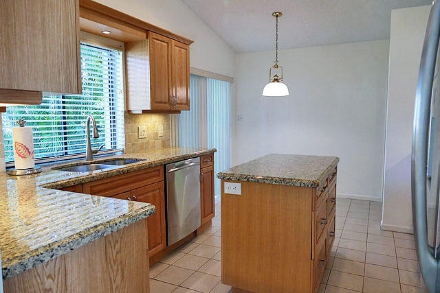 17291 Lake Park Road Boca Raton, FL 33487 - Photo 8 of 30 Kitchen