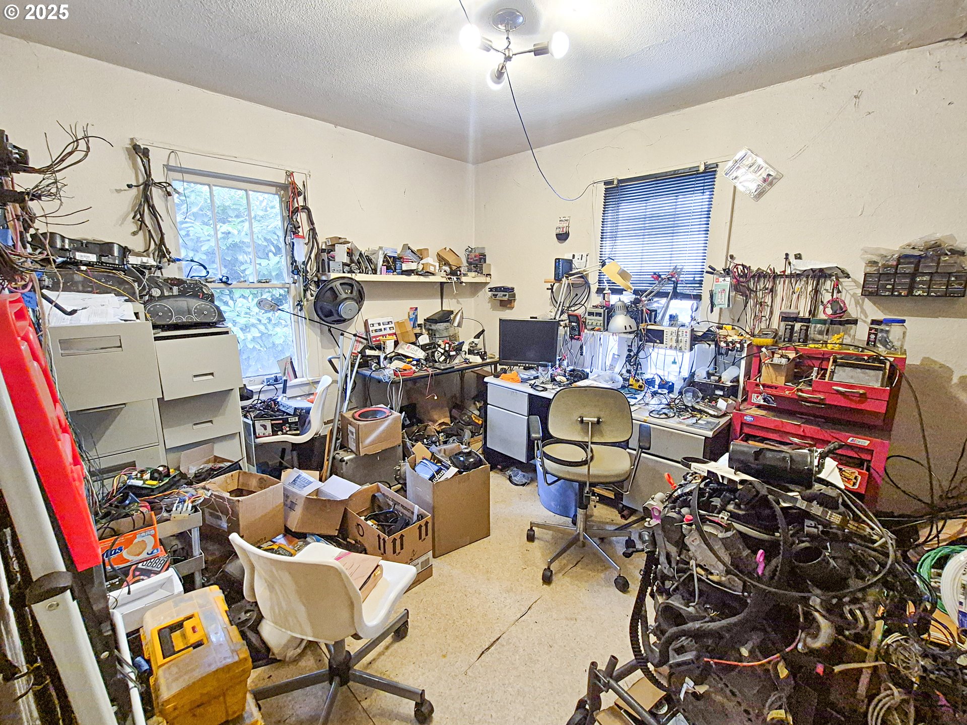 617 G Street Springfield, OR 97477 - Photo 12 of 26 a view of a workspace with furniture