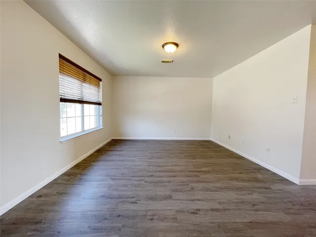 $1,975 | 15723 Crooked Arrow Drive, Sugar Land, TX 77498