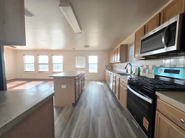 $1,975 | 15723 Crooked Arrow Drive, Sugar Land, TX 77498