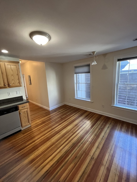 16 Gates Street, Unit 2 Boston, MA 02127 - Photo 3 of 19