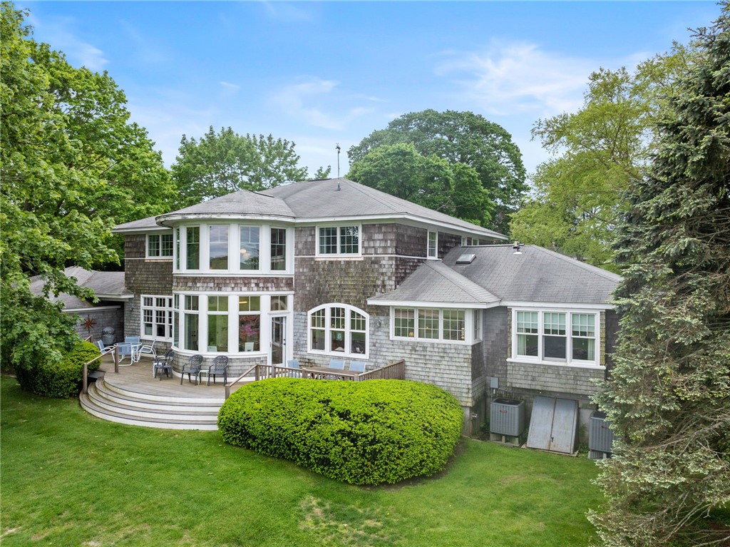30 Whittier Road Jamestown, RI 02835 - Photo 3 of 38 Gallery Image 3