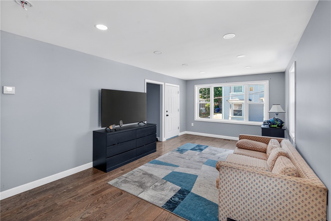 30 Deborah Street Providence, RI 02909 - Photo 8 of 30